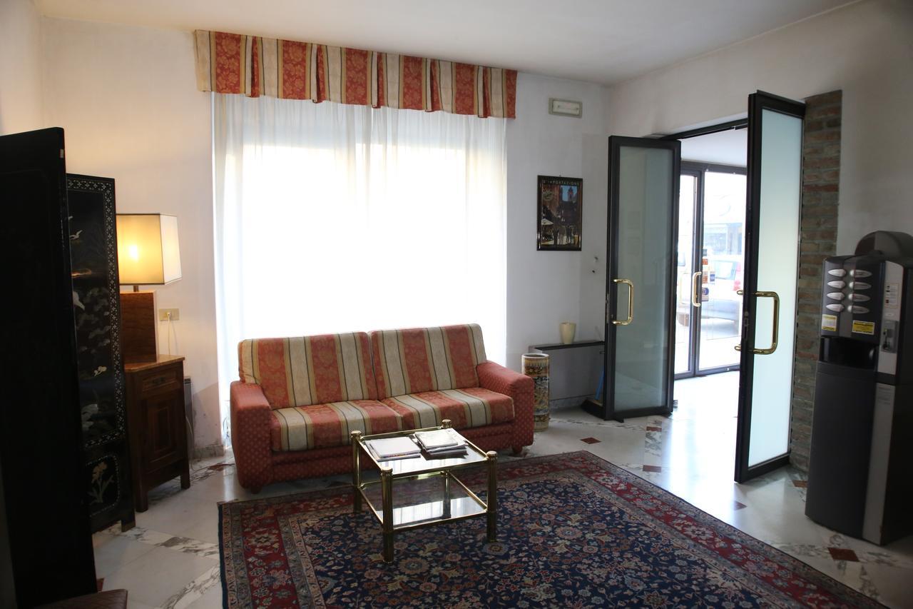 Hotel Paris Castel Goffredo Εξωτερικό φωτογραφία